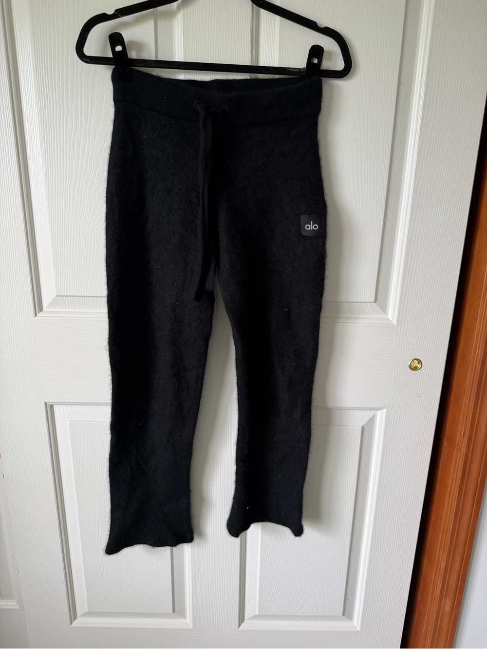 Alo Cashmere Black Cozy Knit Jogger Pants